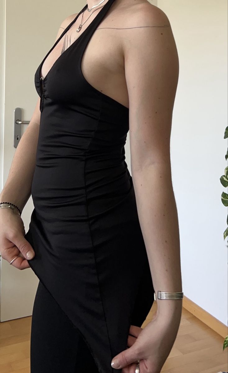 Top: Schwarzes asymmetrisches Too – Usato da Aesch BL venduto da noe_xz5r 1