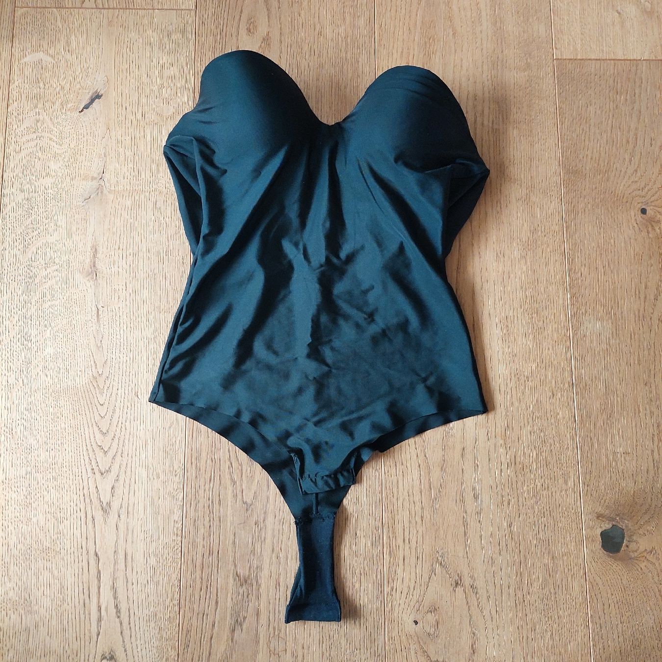 H&M Altra biancheria intima: Body Grösse 75C, neu – Nuovo (secondo la descrizione) da Fehraltorf venduto da fridolin024
