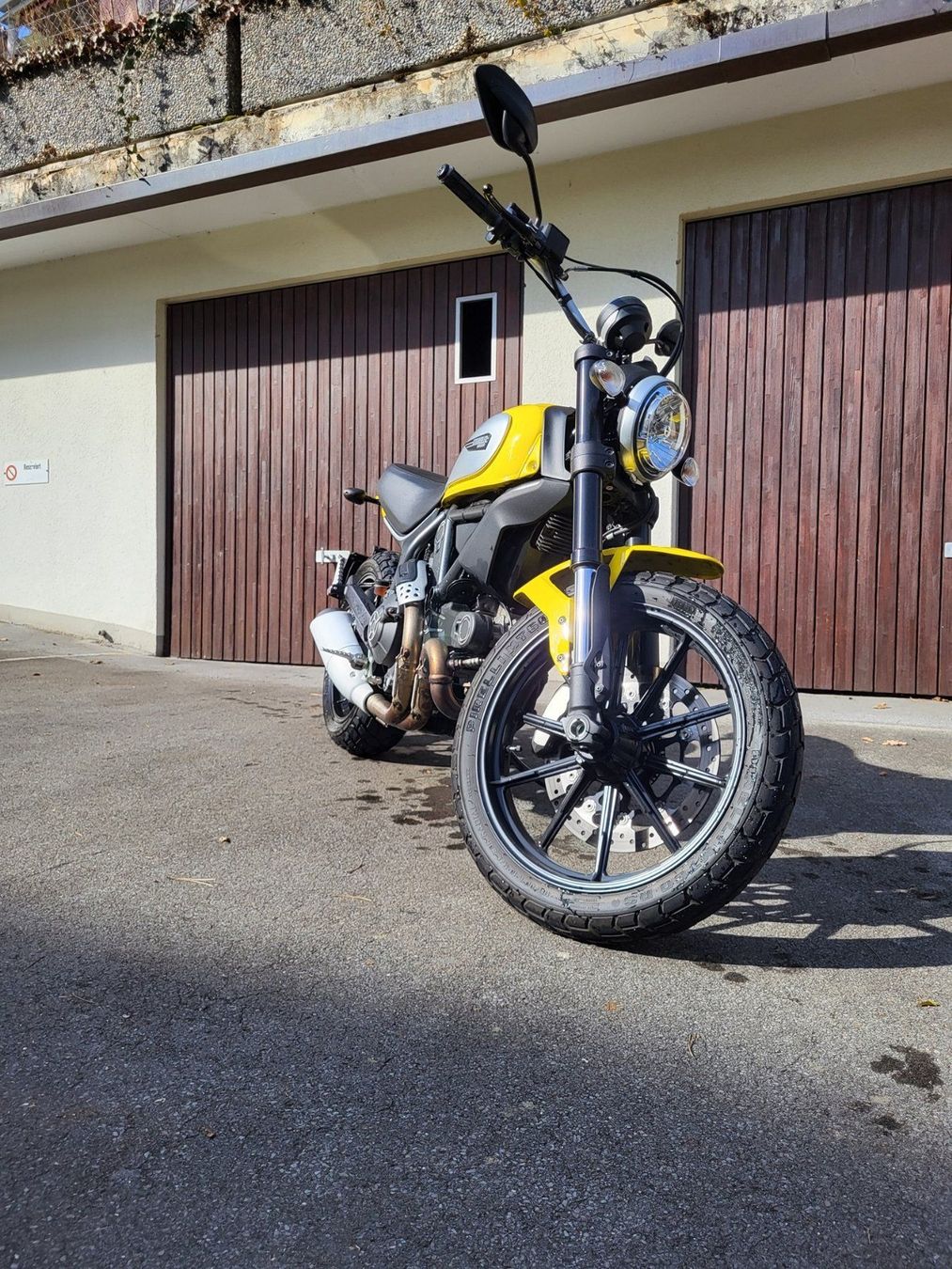 Ducati Strada: DUCATI SCRAMBLER ICON (3500km) – Usato da Luzern venduto da Biker2022 4
