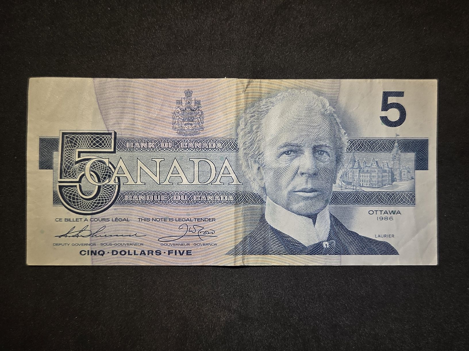 Banconote: 5 Dollar - Kanada - Ottawa 1986 – Usato da Geroldswil venduto da Antica01