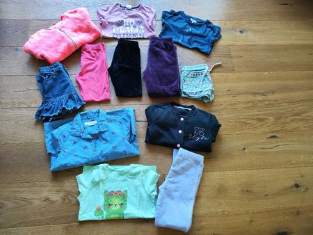 Kleiderpaket Mädchen Grösse 128,  12 Teile guter Zustand