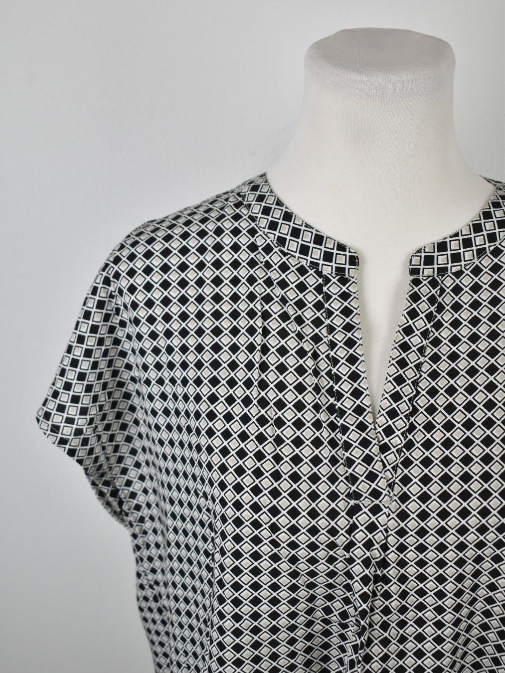 Cream Blusen: Cream Bluse Gr.38, ungetragen, 100% Viskose – Neu (gemäss Beschreibung) aus Nürensdorf von 2ND_STORY 1