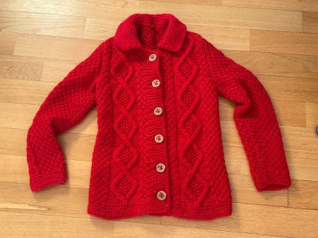 Handgestrickte Mädchen Zopf-Jacke weiche Wolle 11 - 13 Jahre