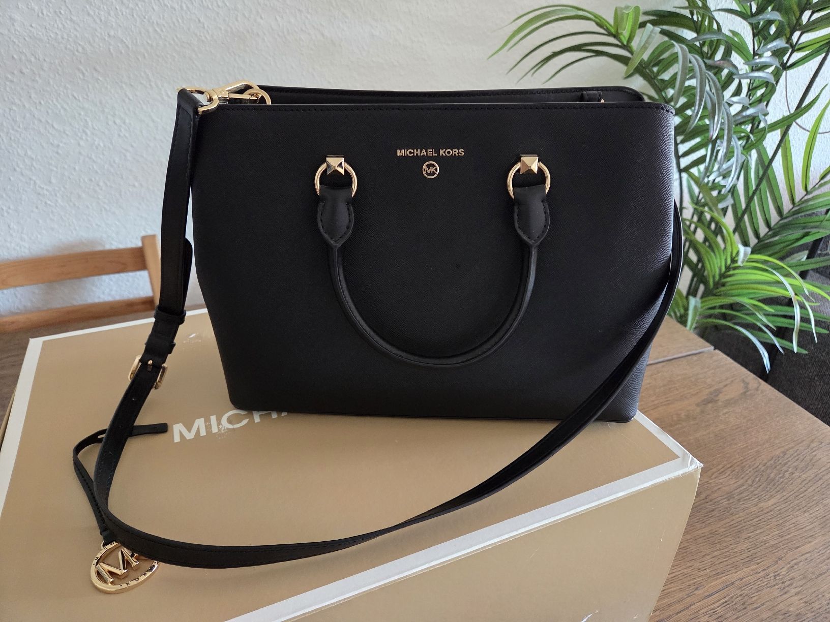Michael Kors Borse da donna: Sac Michael Kors noir - Edith – Nuovo (secondo la descrizione) da Thonex venduto da shannon.tmm