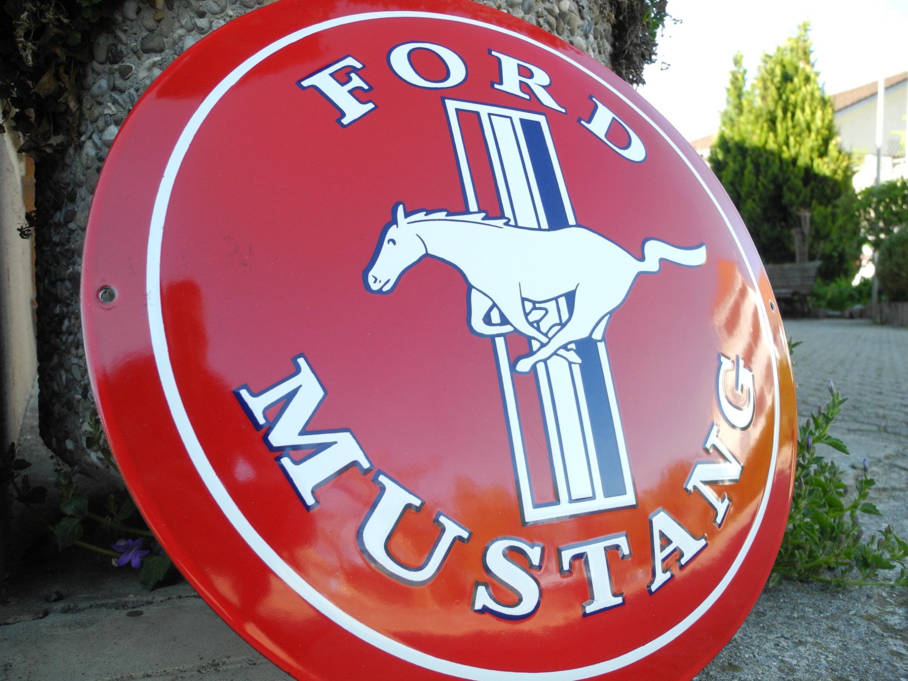 Ford Insegne: GROSSES MUSTANG EMAILSCHILD – Usato da Reinach AG venduto da Huckleberrysix 2