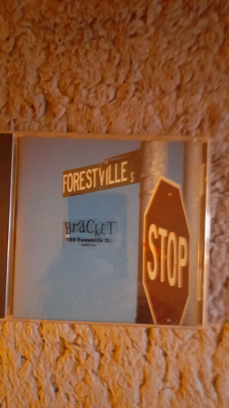 CDs: BRACKET    924 FORESTVILLE ST.   CD – Gebraucht aus Wetzikon ZH von Ramones01