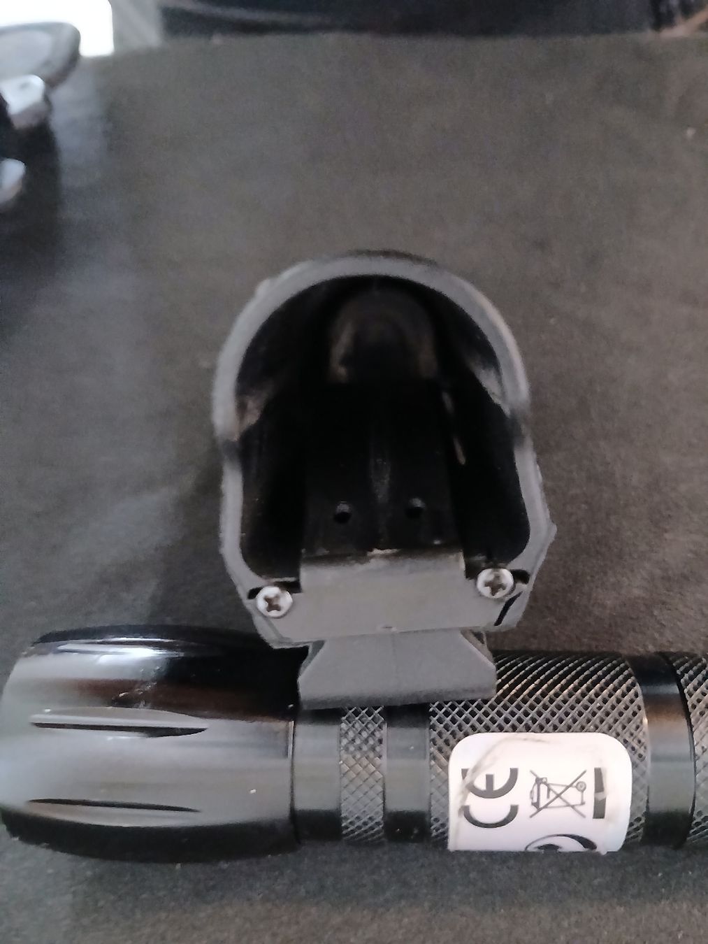 Tiro a segno: Taschenlampen - Holster  – Nuovo (secondo la descrizione) da Heerbrugg venduto da inviolable_2018 1