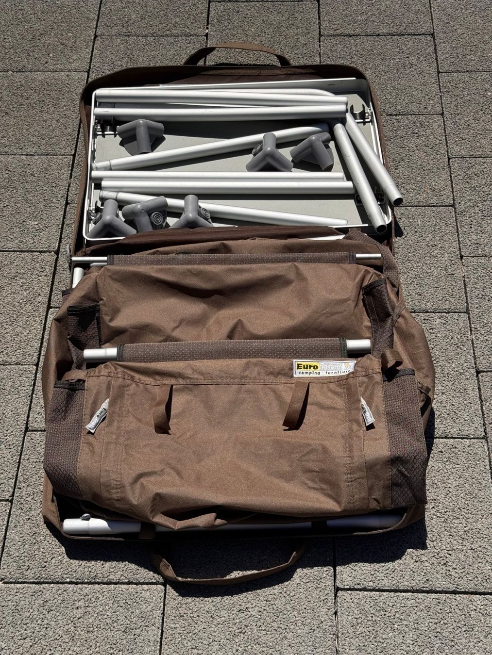Schränke: EuroTrail Campingmöbel-Set 3-teilig, braun – Gebraucht aus Büren an der Aare von Babylion 9
