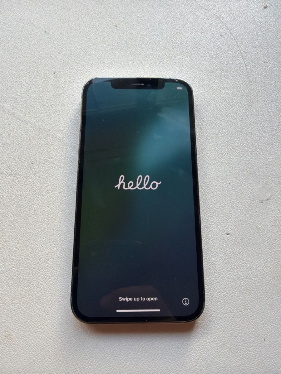 Apple Telefoni cellulari / Smartphones: Iphone 12 pro – Usato da Zumikon venduto da robinhardi