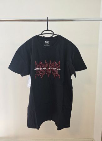 T-Shirt «destroy what destroys you» Blvck
