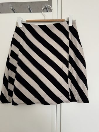 Striped skirt