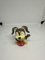 Sammelfigur Hund roter Ball  Kinderlieder
