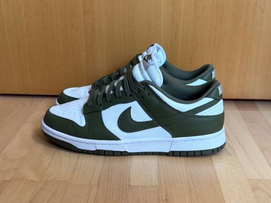 Nike Scarpe da uomo: Nike Dunk Low Medium Olive gr 42.5 – Nuovo (secondo la descrizione) da Muhen venduto da mauyo