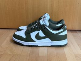 Nike Dunk Low Medium Olive gr 42.5