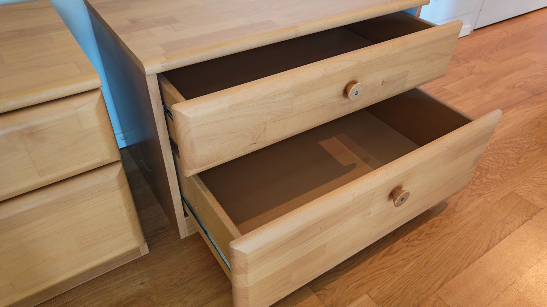 Comodini: 2 Nachttische Holz – Usato da Berikon venduto da Kudi56 2