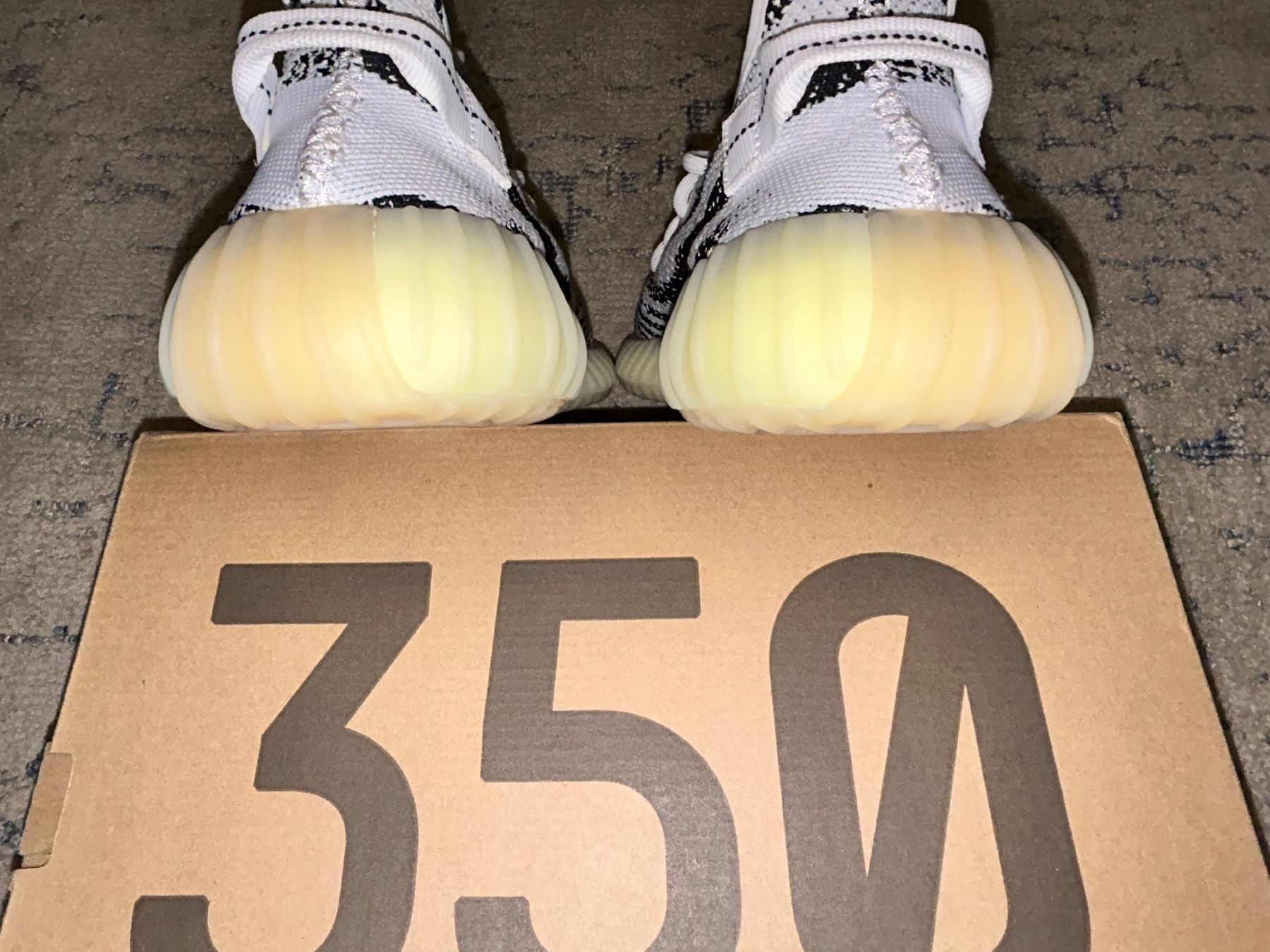 Scarpe da uomo: Yeezy Boost 350 V2 Zebra – Usato da Zürich venduto da DekOandCo 5