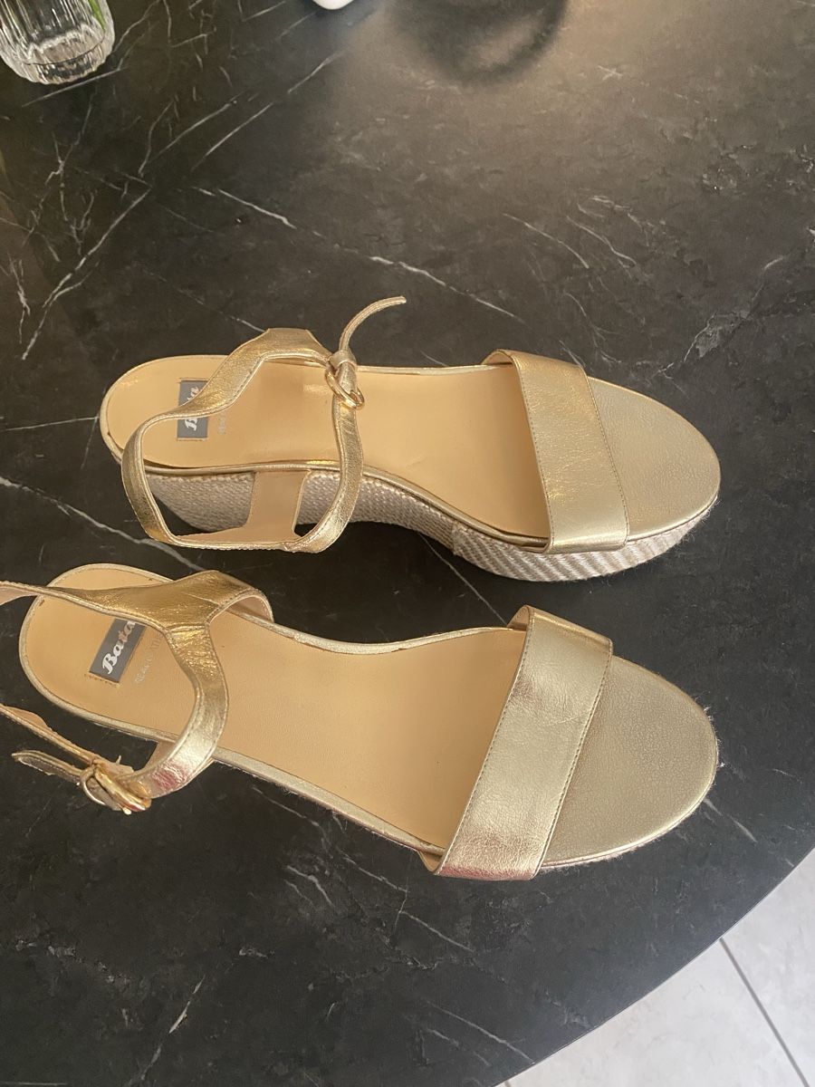 Scarpe da donna: Bata – Usato da Thun venduto da reb_qd7f 2