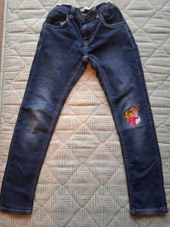 Name It Jeans blau mit Pferde-Applikation Grösse 134