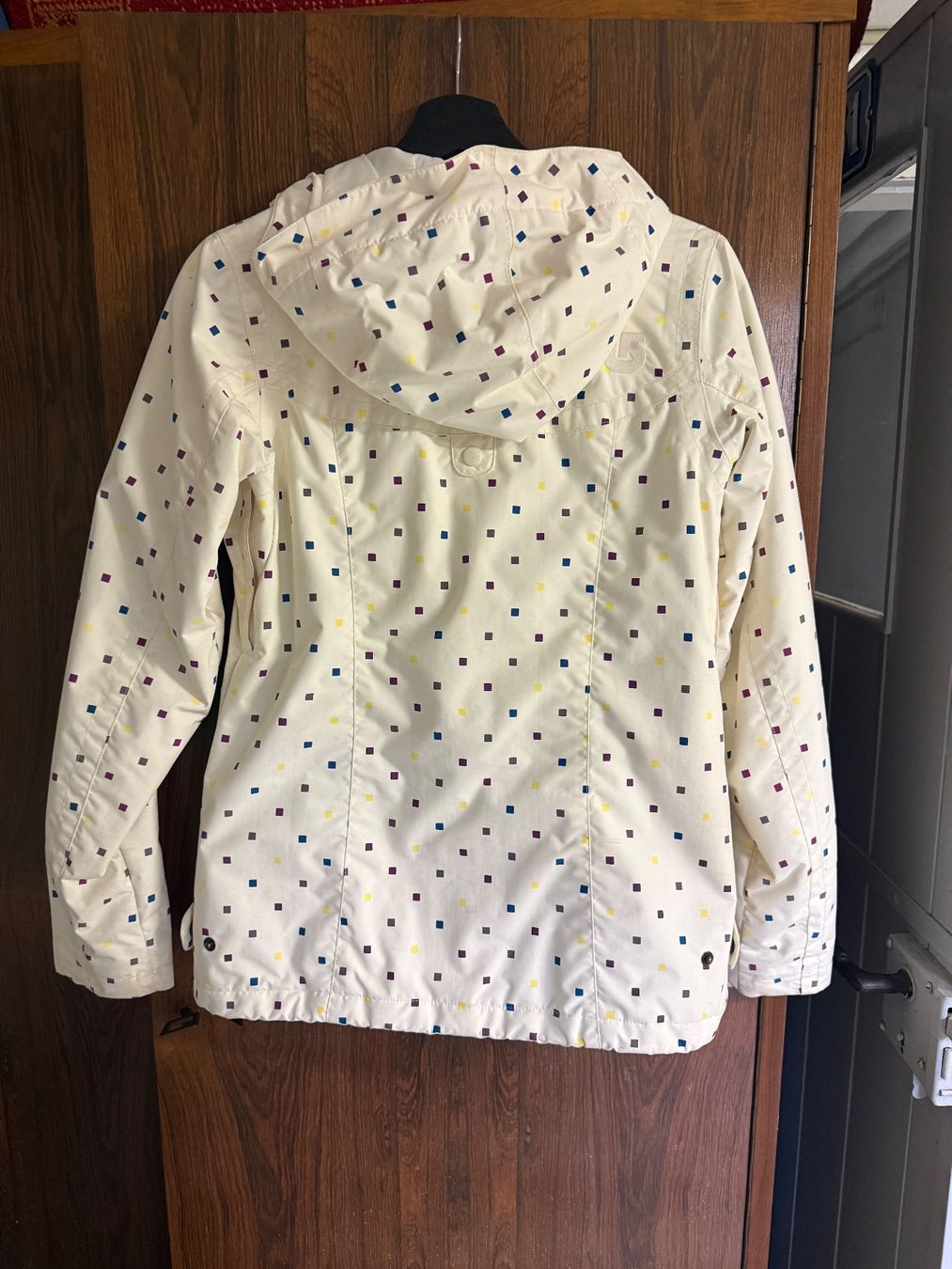 Burton Giacche: Burton Damen Winterjacke (Ski- oder Snowboard), Gr. S – Usato da Zürich venduto da AnKe_15 1