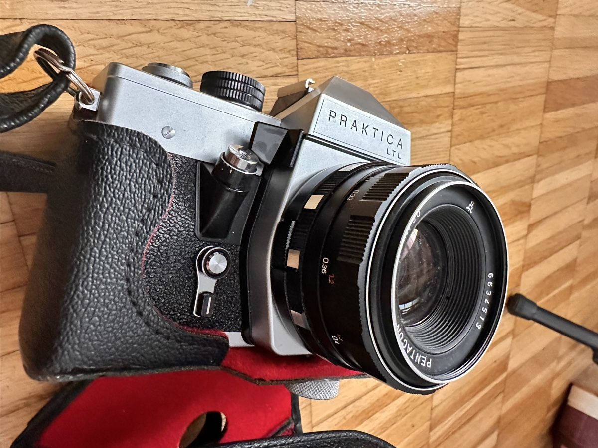 Praktica Fotocamera: Practica LTL, Fotokamera + 2.Objektiv – Usato da Zürich venduto da marusapulmi 4