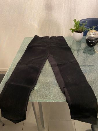 elegante schwarze Leder/Stoffhose