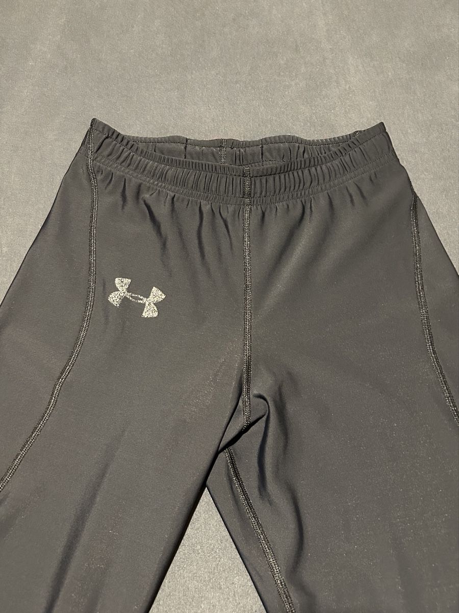 Lotti di vestiti: Under Armour Set Grösse S/M – Usato da Allschwil venduto da Rae118 8