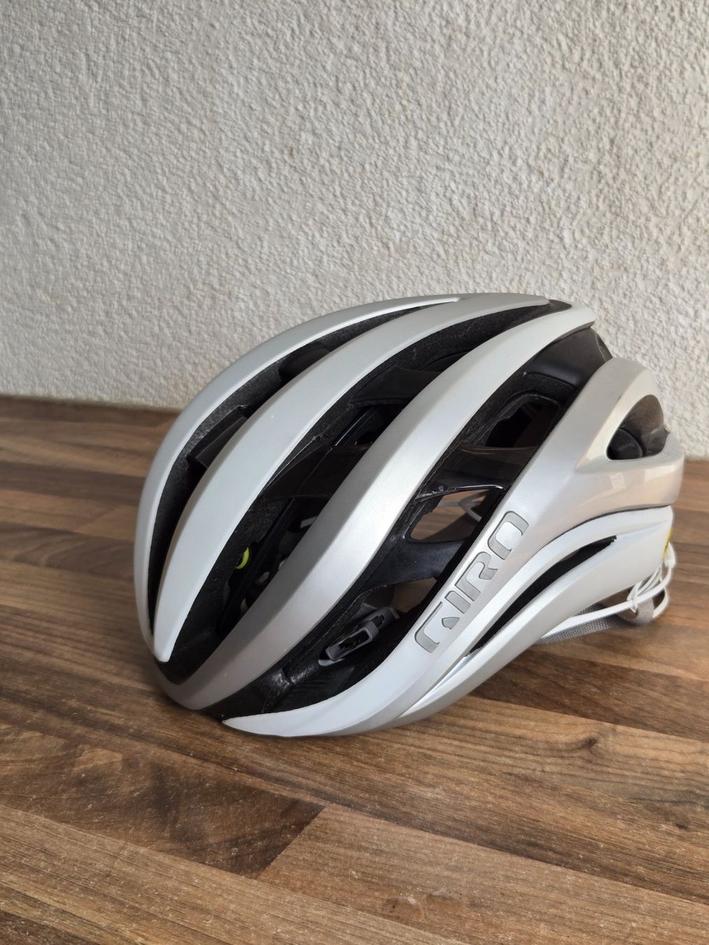 Giro Caschi: Giro Aether – Nuovo (secondo la descrizione) da Dübendorf venduto da num_s69f