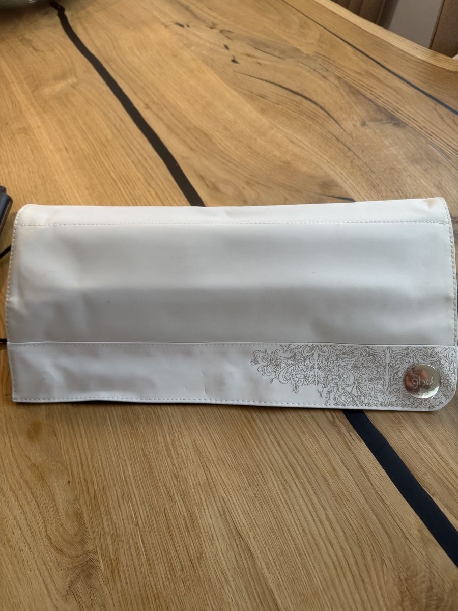 GHD Piastre & Arricciacapelli: Lockenstab ghd schwarz mit Etui – Usato da Altstätten SG venduto da kev_96cn 2
