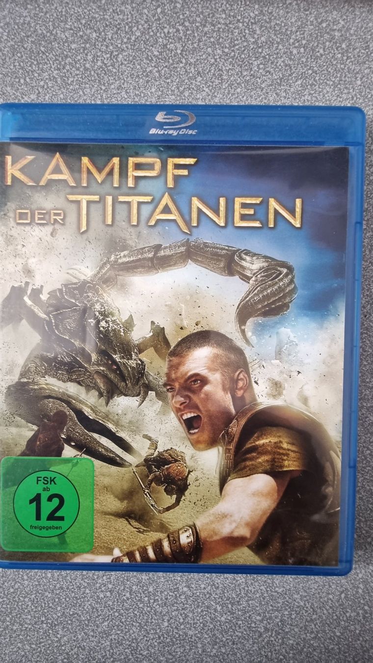 Tutti i DVDs: Blu Ray - Kampf der Titanen – Usato da Oetwil am See venduto da fineli2