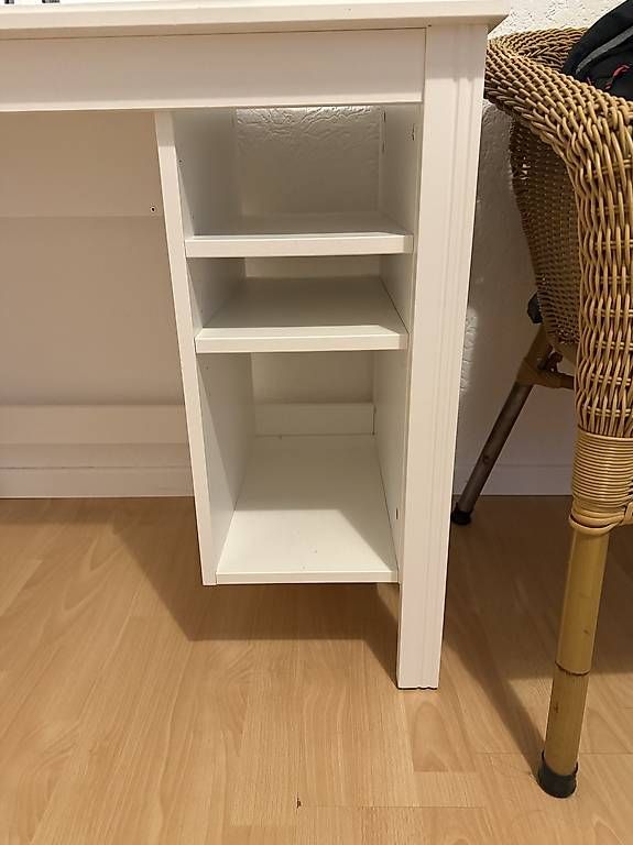 Ikea Bureaux: Bureau IKEA Brusali – D'occasion à Sugiez par ric_dg77 1