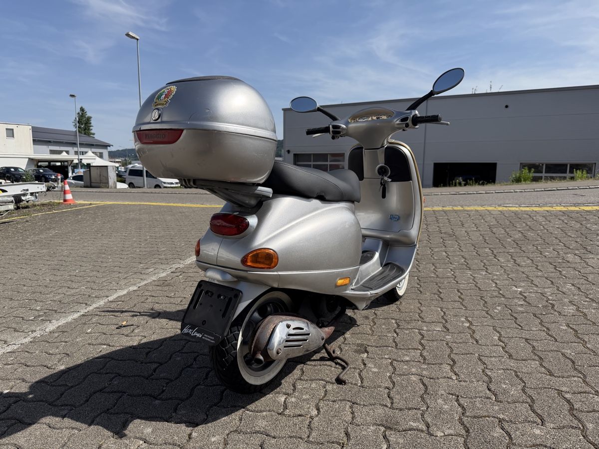 Vespa Scooter: Vespa ET4 ab MFK 04.06.26 – Usato da Rümlang venduto da Capristo069 2
