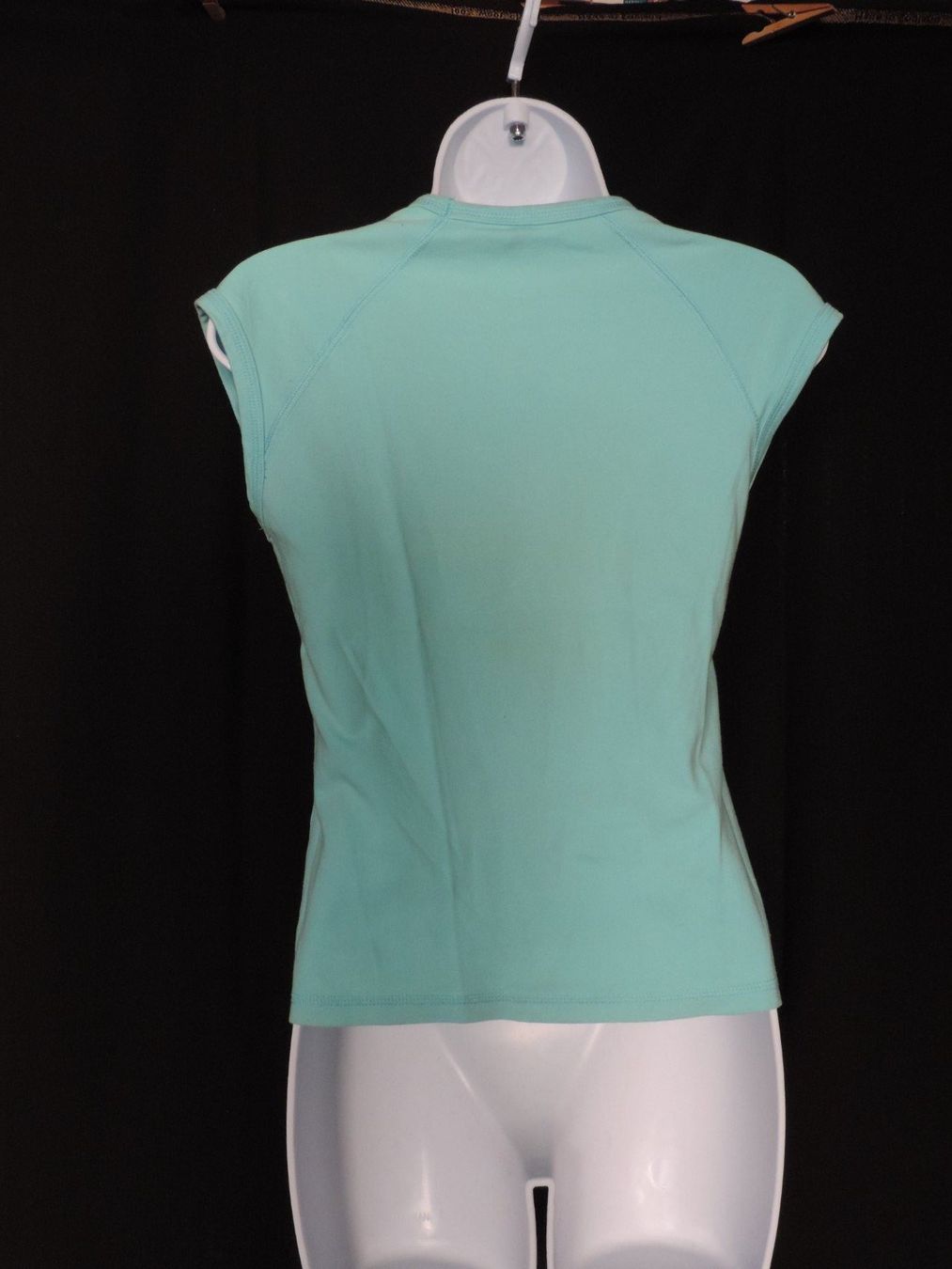 Top: débardeur bleu turquoise – Usato da Genève venduto da Axelle333 3