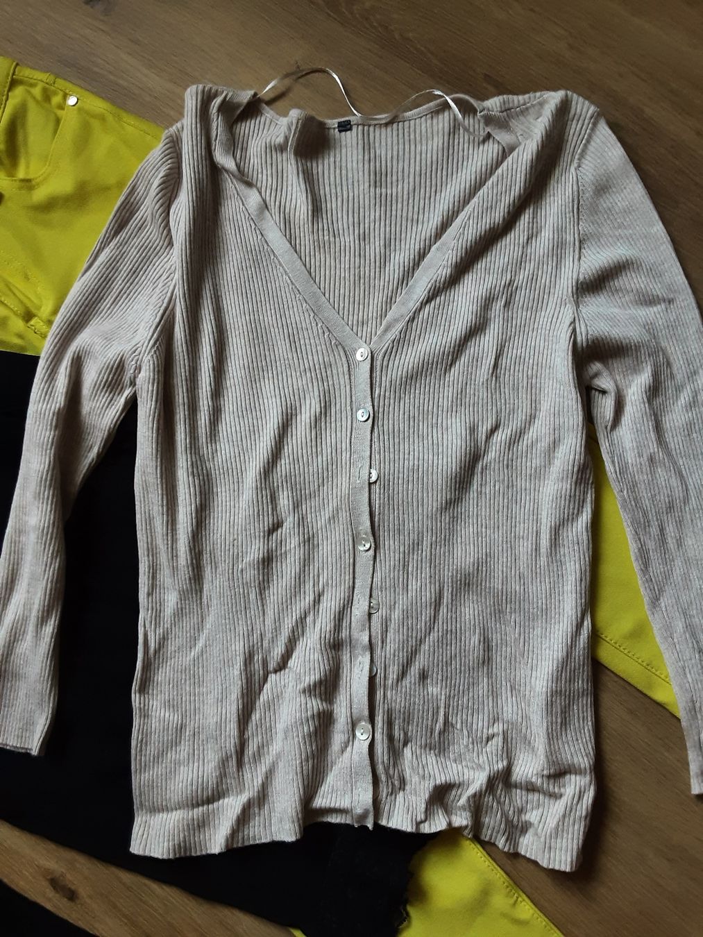 Lots de vêtements: Kleiderpaket Gr. S – D'occasion à Altdorf UR par Brandli 1