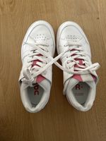 On Sneaker The Roger Gr. 38 Weiss Rosa Neu