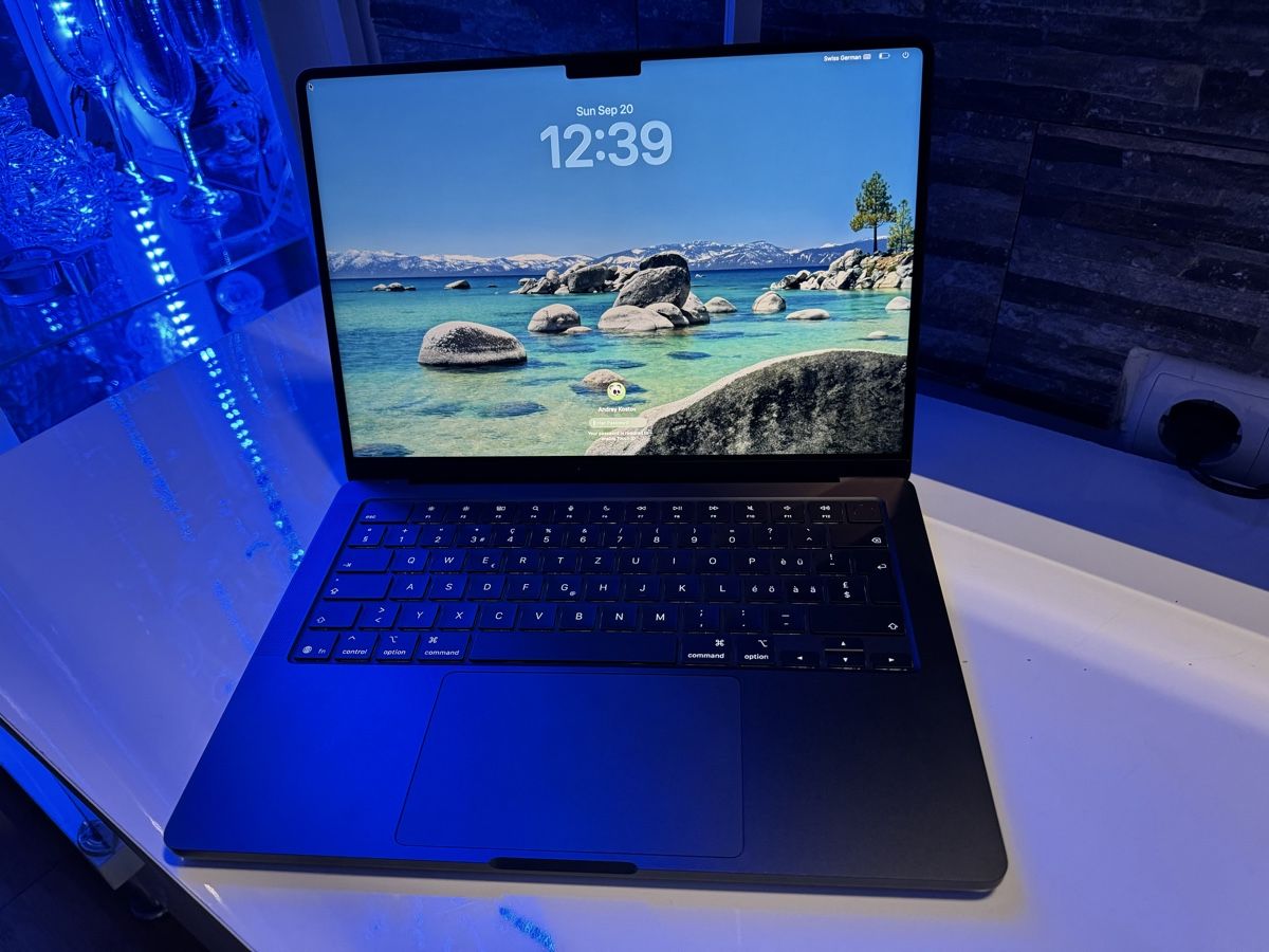 Apple Notebooks: Apple Macbook Pro M5 Max – Neu (gemäss Beschreibung) aus Spreitenbach von and_2mx6