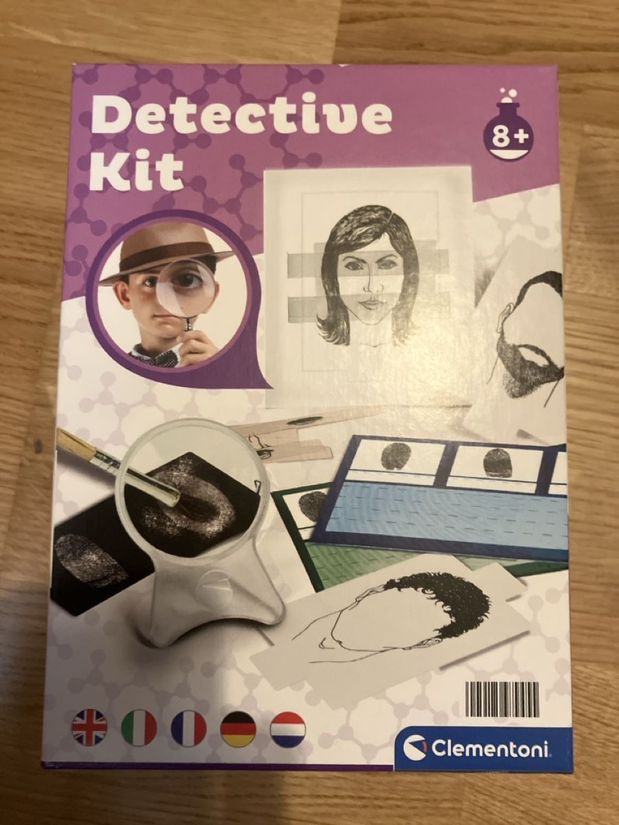 Clementoni Giochi: Detective Kit by Clementoni - 8+ Years – Usato da Zürich venduto da papperlapapp1