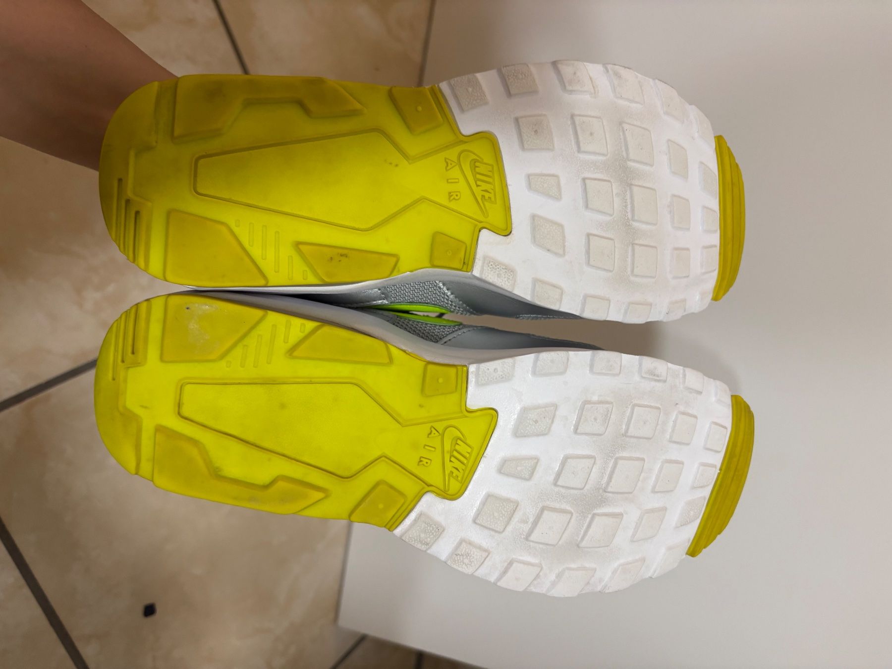 Nike Scarpe da uomo: NIKE Air Sneakers - Size 40 - good condition – Usato da Muzzano venduto da Sidney_3 3