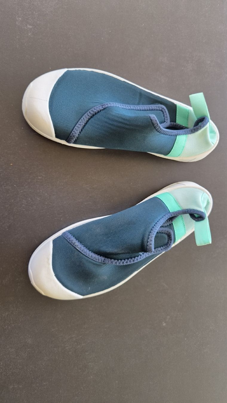 Decathlon Scarpe per ragazzi: chaussures d'eau – Nuovo (secondo la descrizione) da Vollèges venduto da est_62fp 1