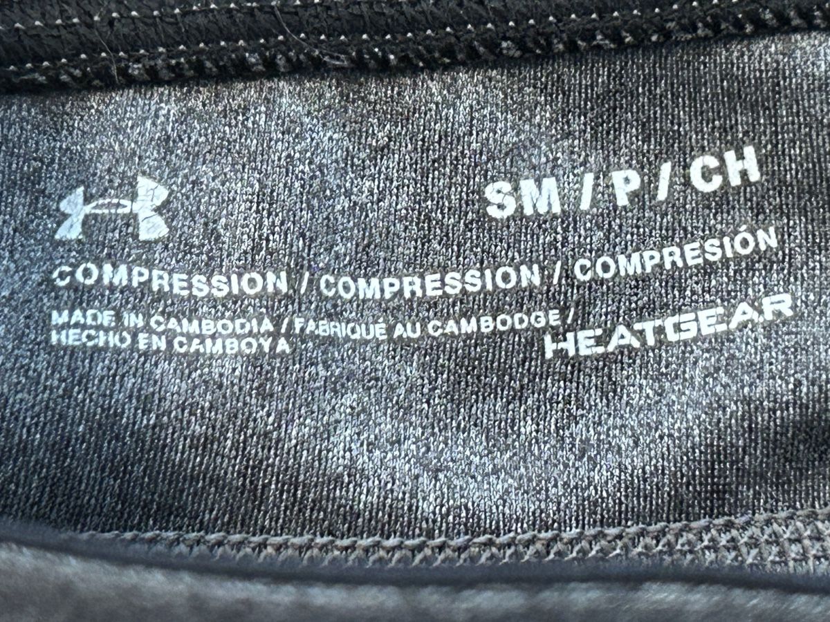 Under Armour Leggings: Under Armour HeatGear Compression Hose, Grau, Gr. S – Gebraucht aus Wolhusen von eve_m6cg 4
