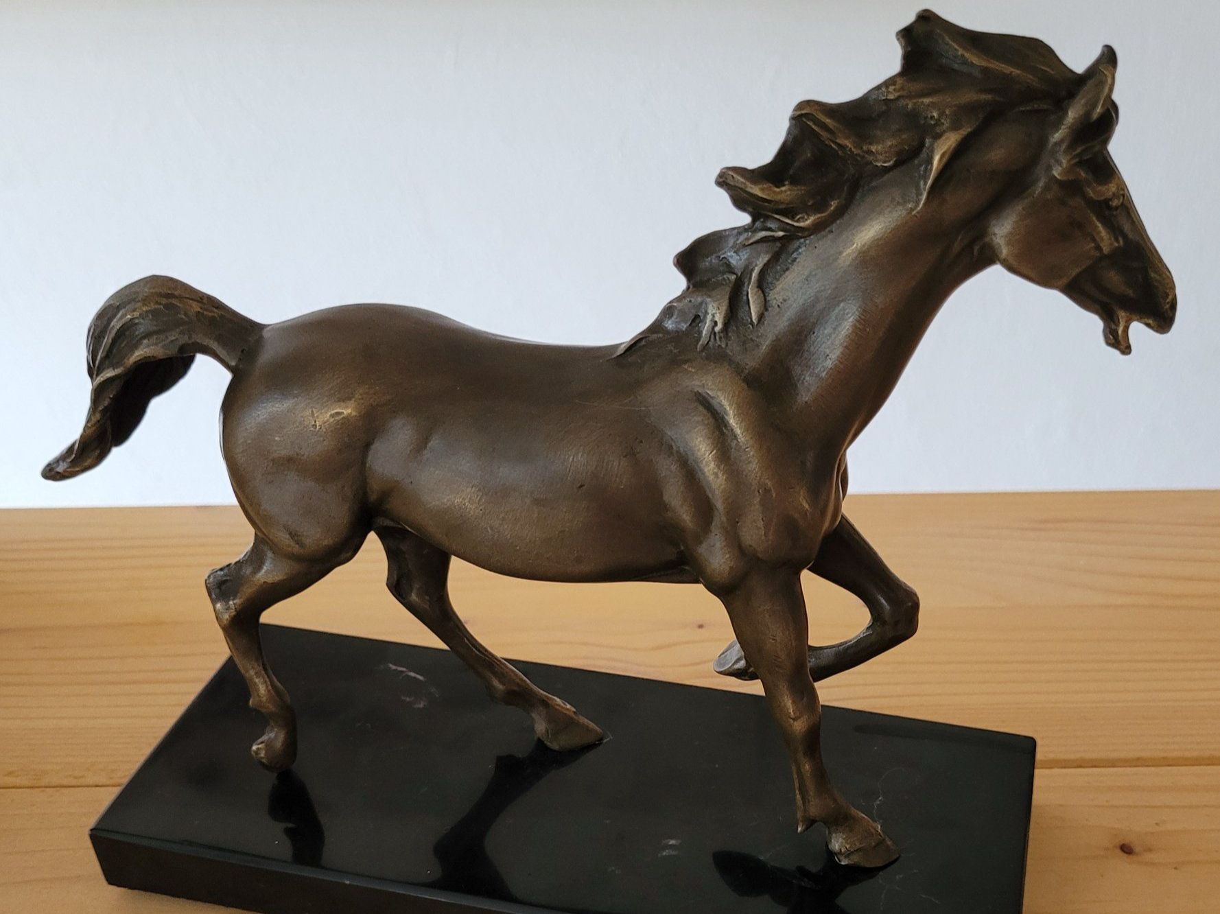 Sculture & Statue: Bronce / Bronze stolzes Pferd / Ross – Usato da Stüsslingen venduto da pati-king