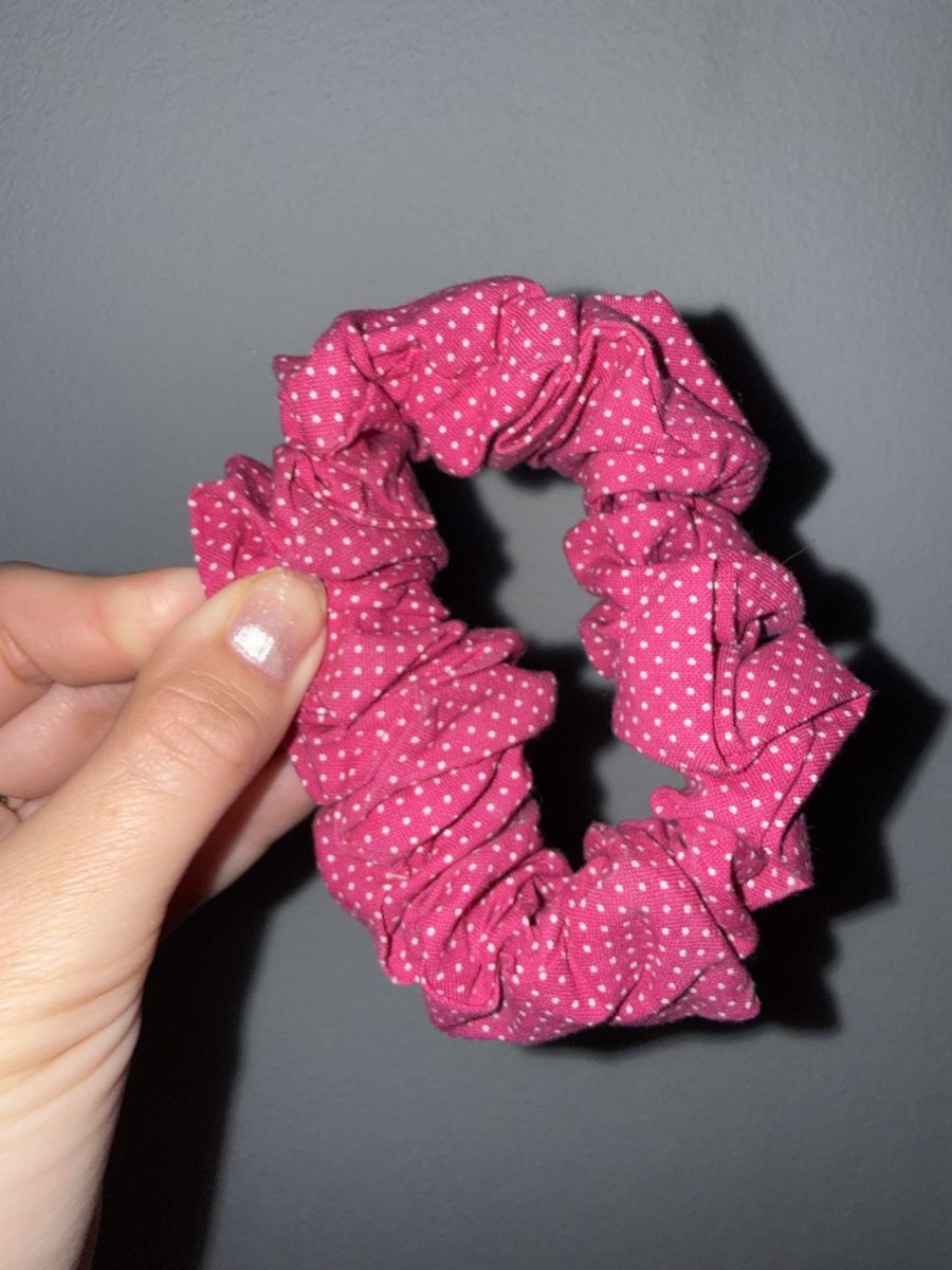 Accessoires pour cheveux: Pink Polka Dot Scrunchie  – Neuf (Voir description) à Bottmingen par Itsclaire 1