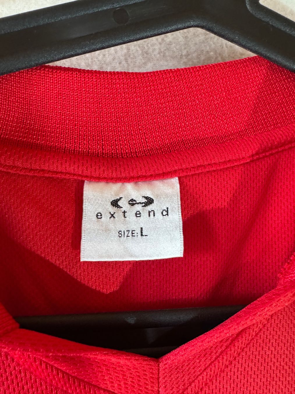 Leibchen & Hosen: Spanisches Trikot Fan Shirt Gr. L – Gebraucht aus Grosswangen von second_hand_dress 1