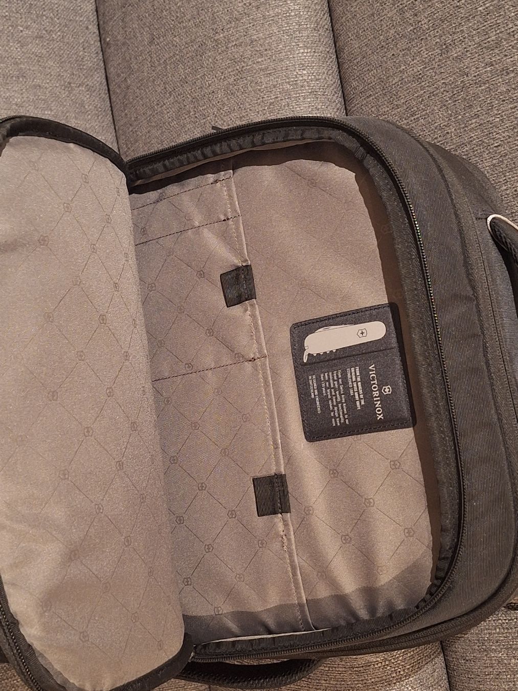 Victorinox Rucksäcke: Victorinox Chef Backpack NEU | Koch Messer Rucksack – Neu und originalverpackt aus Bürchen von car_7krs 3
