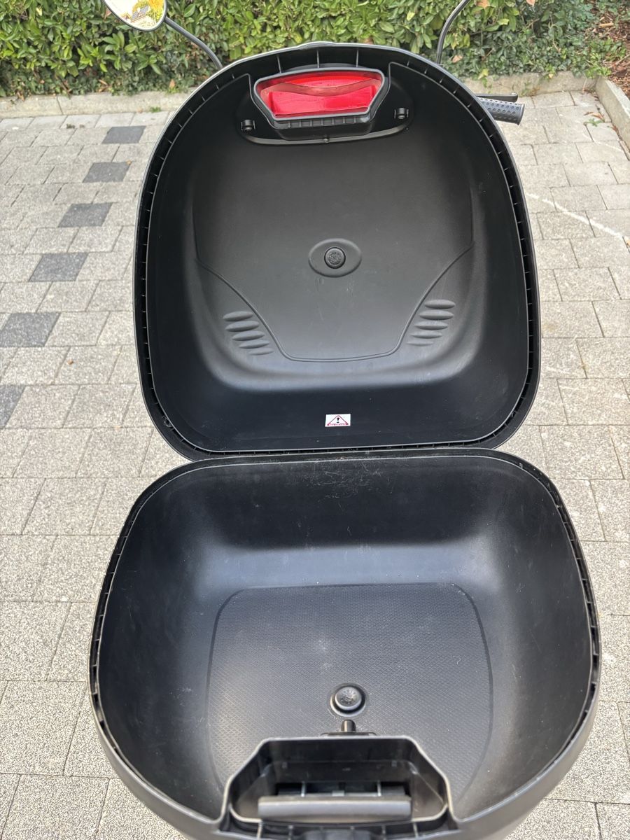 Piaggio Strasse: Roller Piaggio Zip 100 4T blau mit Topcase. Top! – Gebraucht aus Weiningen ZH von GriederRemarket 6