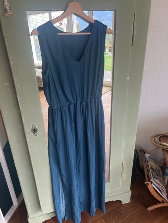 Robe longue Benetton bleu canard taille S