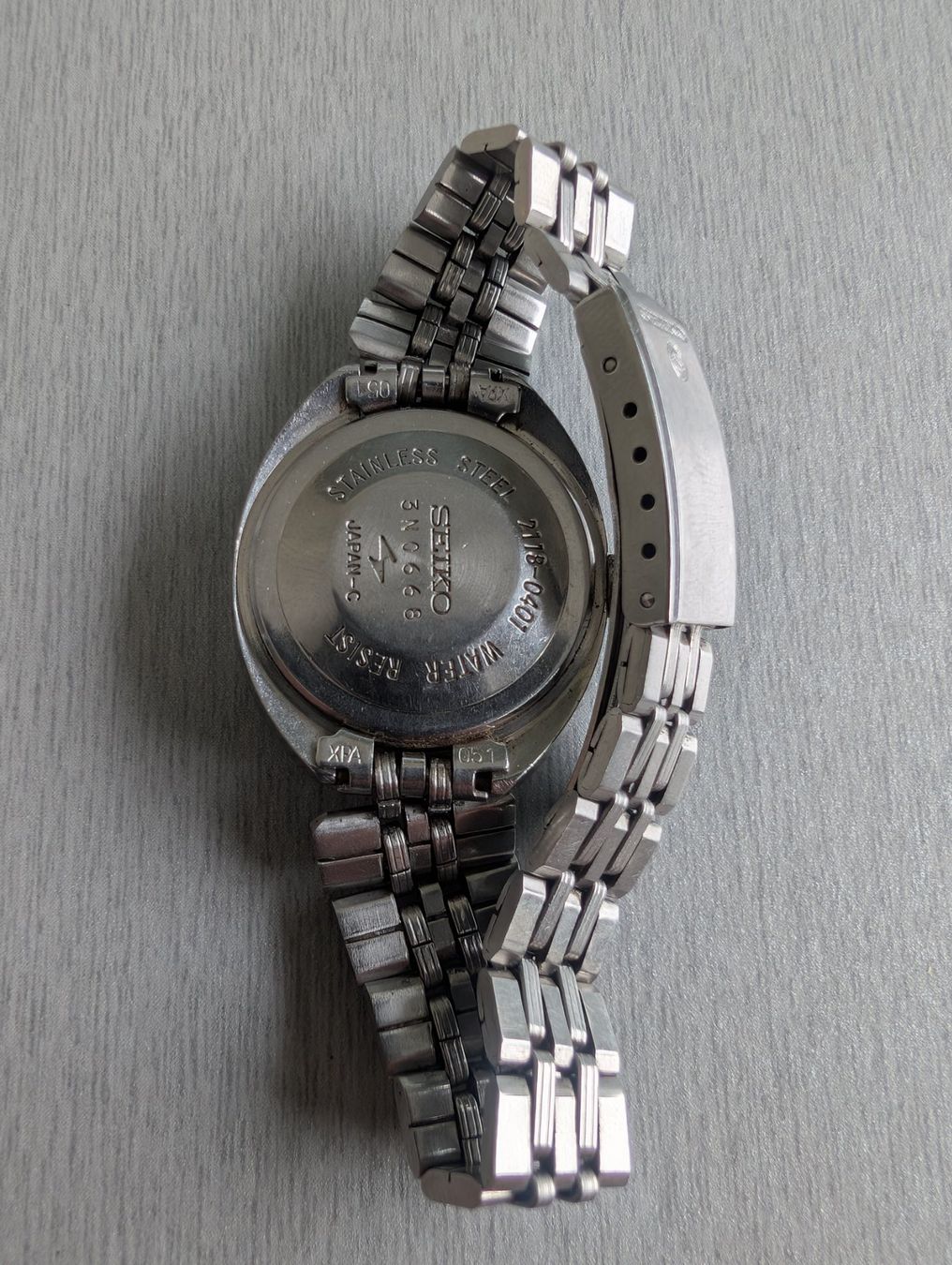 Seiko Montres: Seiko Handaufzug – Défectueux à Bellinzona par nae_m2nr 2