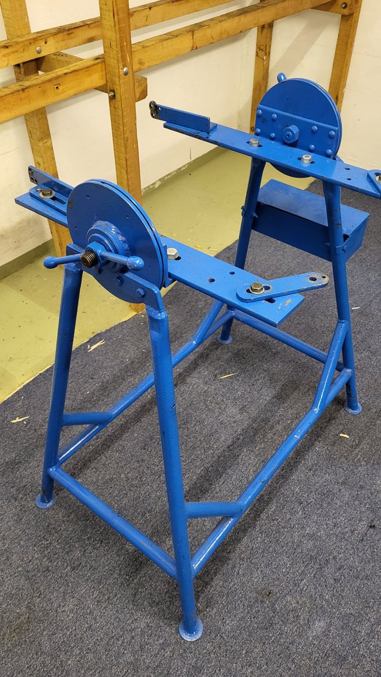 Ständer: Blauer Motorständer, Metall, sehr robust, top Zustand! – Gebraucht aus Uster von Brodi1001
