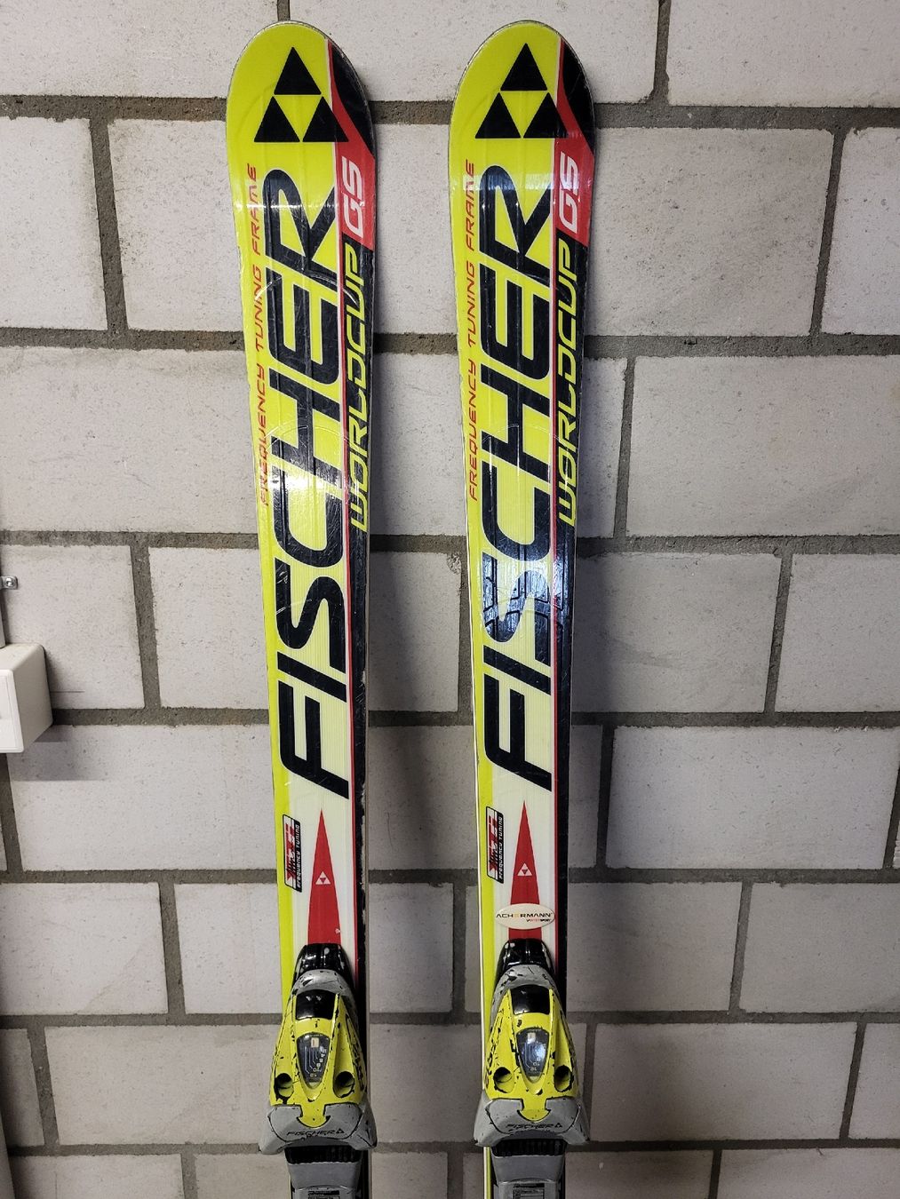 Fischer Sci: FISCHER Rennski 160cm eingewachsen – Usato da Hergiswil NW venduto da Regpi 3