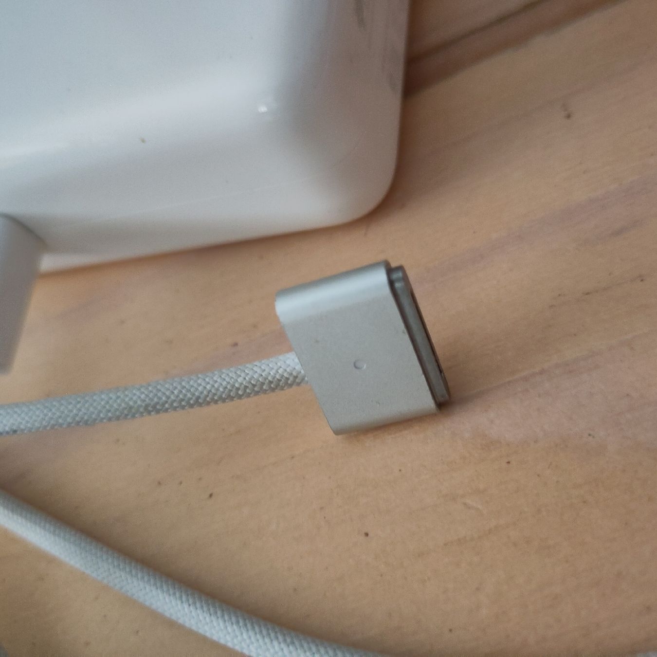 Apple Caricabatterie: Apple MagSafe 2 Power Adapter 60W – Usato da Romanshorn venduto da SuperRetro64 2