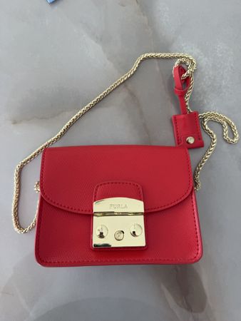 Furla Metropolis mini Tasche rot mit Kette guter Zustand